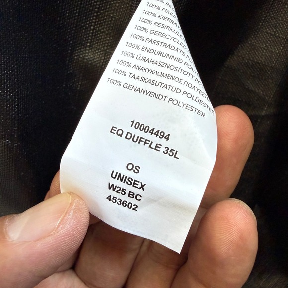 DAKINE PACKABLE EQ Duffel 35L Black Travel Gym CarryOn Shoulder Bag New W/TAGS - Picture 16 of 16